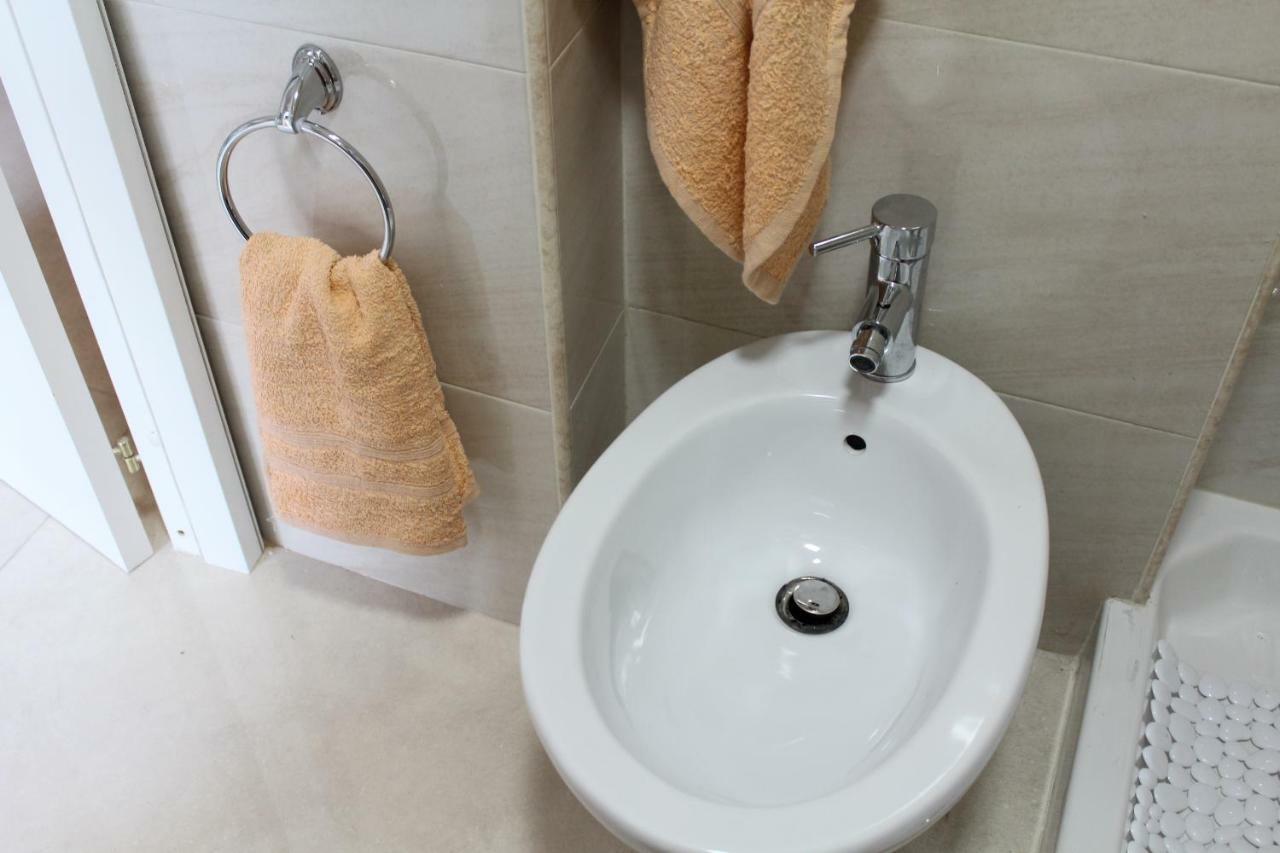 House Adrian Apartment Naples Luaran gambar